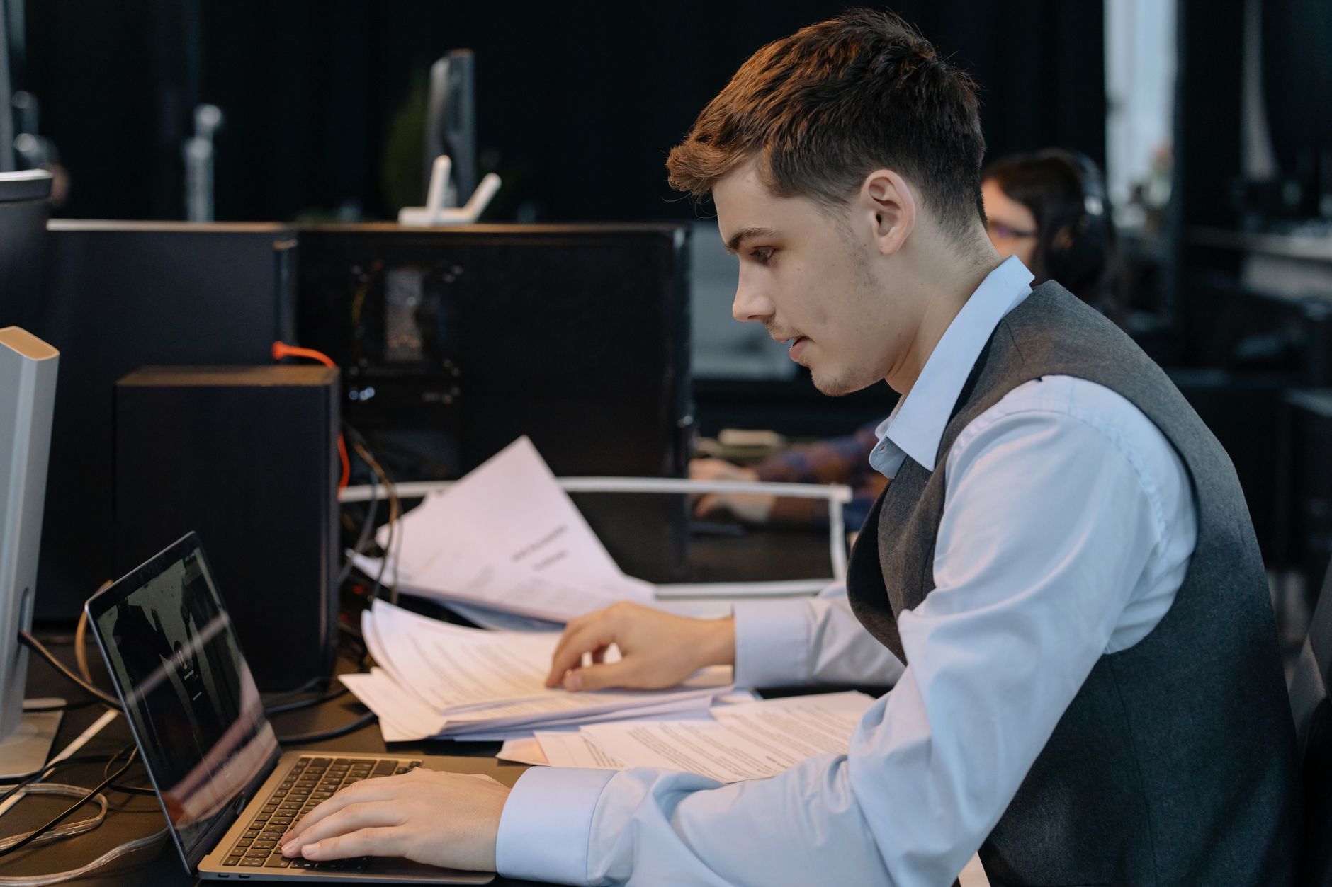 Buat CV admin memikat dengan 6 trik mudah lewati ATS recruiter